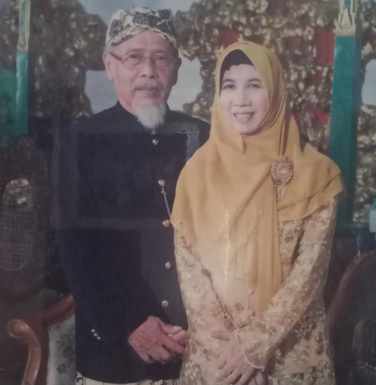 KH. ALI SYIHABUDDIN DAN HJ. TITIN SUTINAH